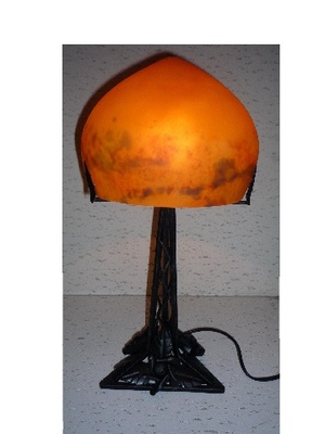 Lampada in ferro battuto e pasta di vetro, triangolo, arancione