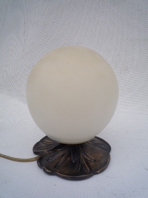 Palla lampada Lotus 17 bianco alabastro. Altezza 20 cm. Ottone pasta massiccia vetro - Lampade