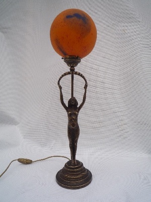 Palla lampada Venus 17. Altezza 60 cm. ottone massiccio e pasta di vetro - Lampade